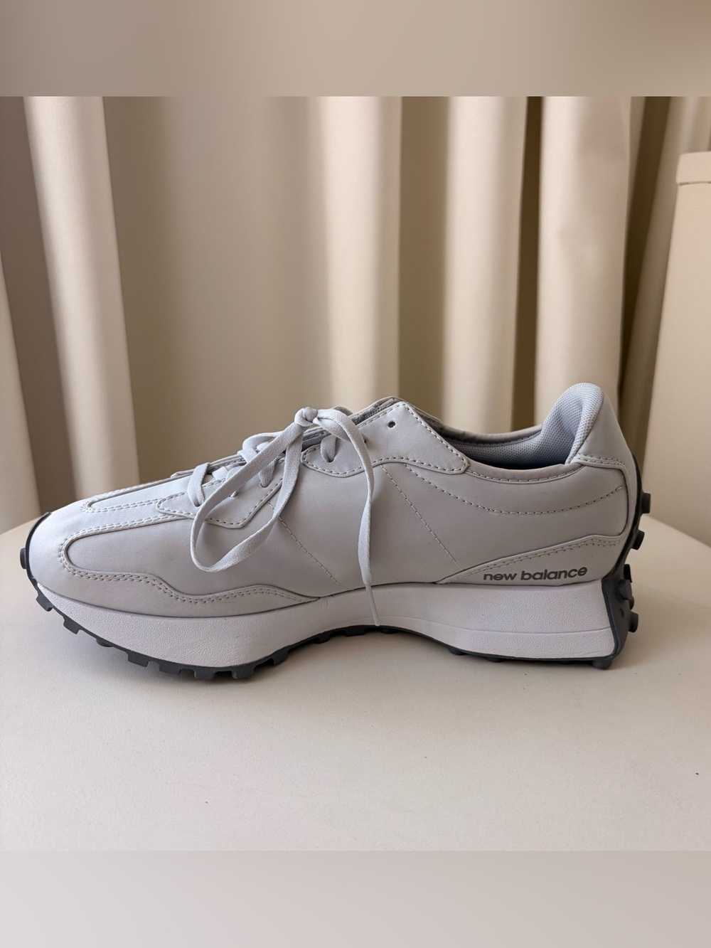 Women’s New Balance 327 Silver - Picture 6 of 11